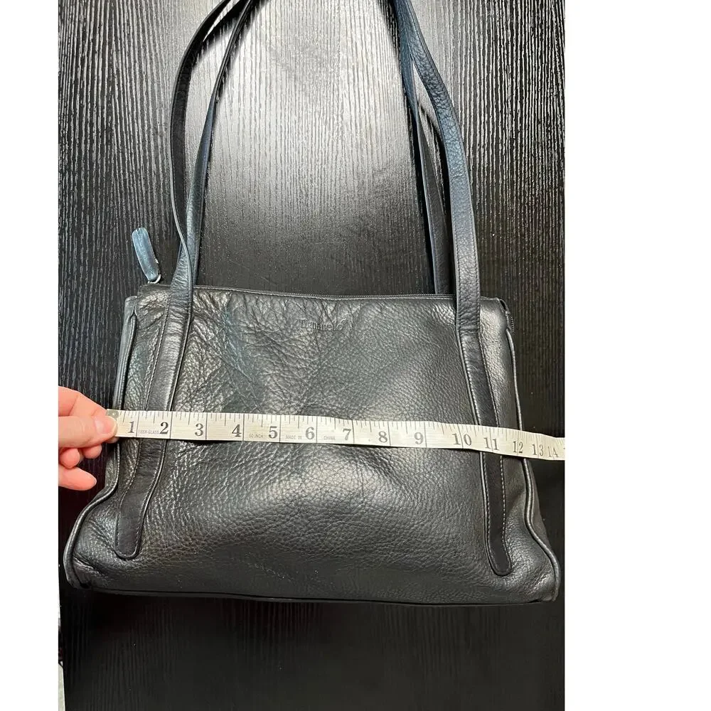 Vintage Tignanello Minimalist Classic Grandma Style Leather Shoulder Bag
